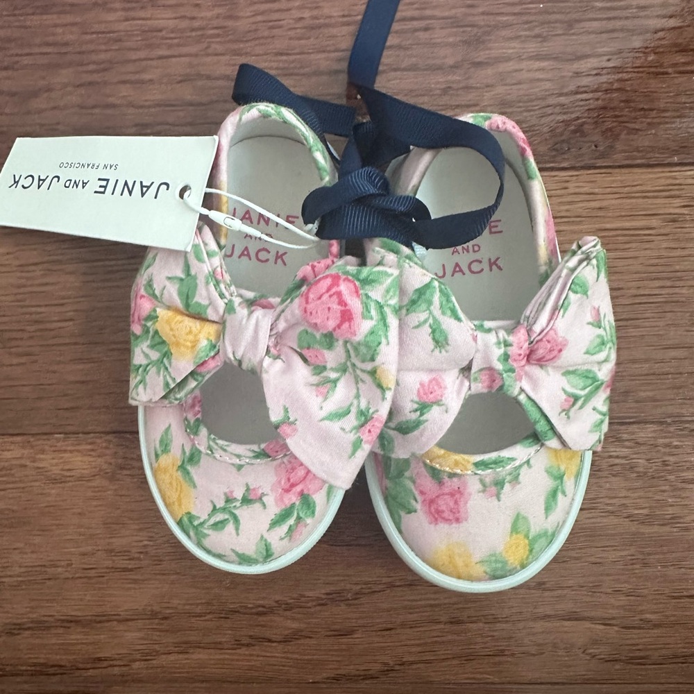 Janie and Jack Baby Girl Pink Floral Mary Jane Bow Walking Shoes Size 4 US, nwt